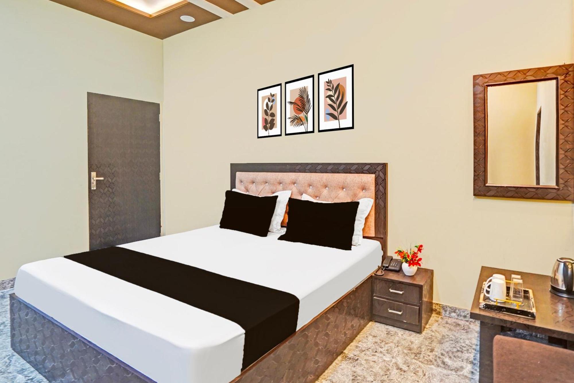 O Mansarovar Sector 8 Formerly Kv Palace Hotel 3*